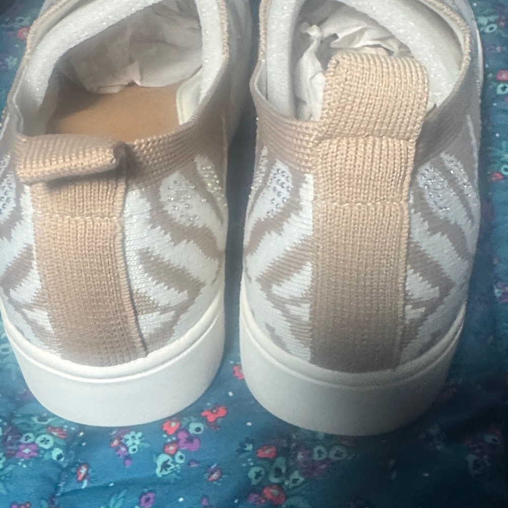 NWOT bernie mev. New Patterned Slip-Ons SZ 41 EU SZ 10-10.5 US with memory foam - Picture 5 of 7
